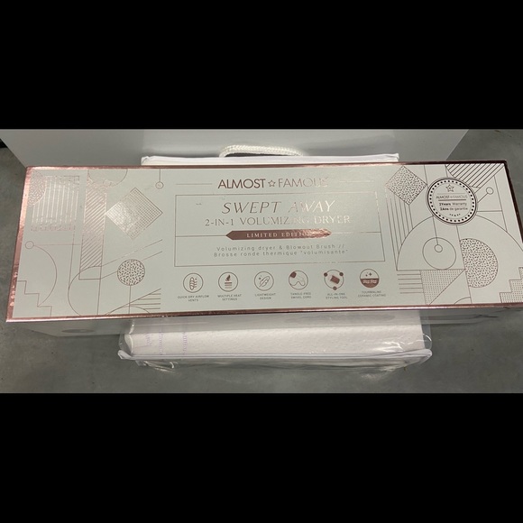 Almost Famous Angelica White 2-in-1 blowout brush - Picture 4 of 5